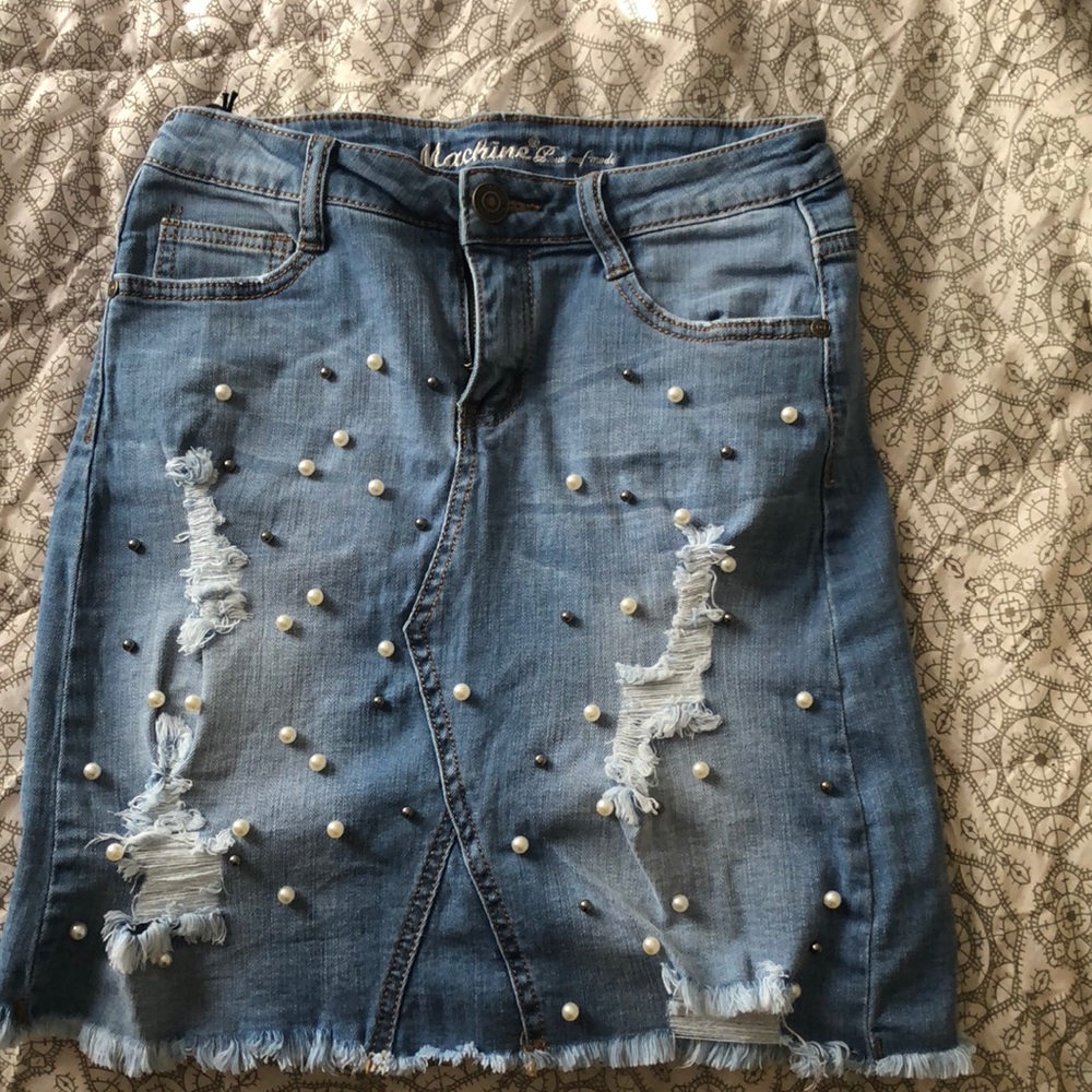 BRAND NEW Fashonova Pearl Skirt